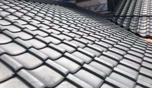 Y建築　M様邸　淡路産いぶし和形面取り瓦２