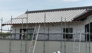 Y建築　M様邸　淡路産いぶし和形面取り瓦４