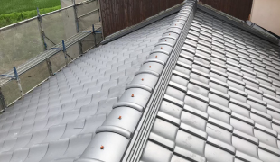 Y工務店　T様邸　淡路産いぶし和形面取り瓦４