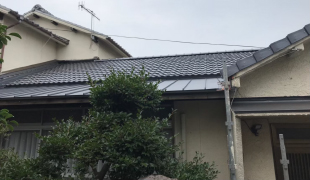 Y建築　Y様邸　三州産陶器瓦　銀黒色（BB40Hyper-X）４